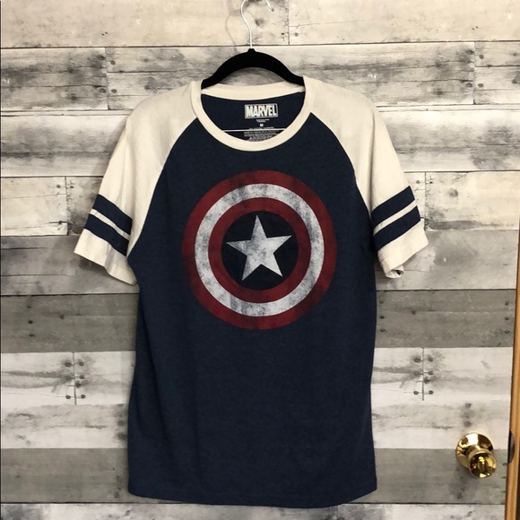 Marvel Other - ⭐️ Marvel Captain America Football Shirt Med